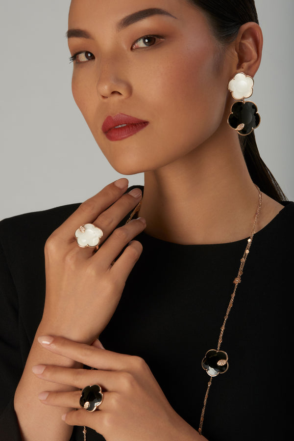 Necklace in 18k rose gold with earrings and ring from Pasquale Bruni's Ton Joli collection