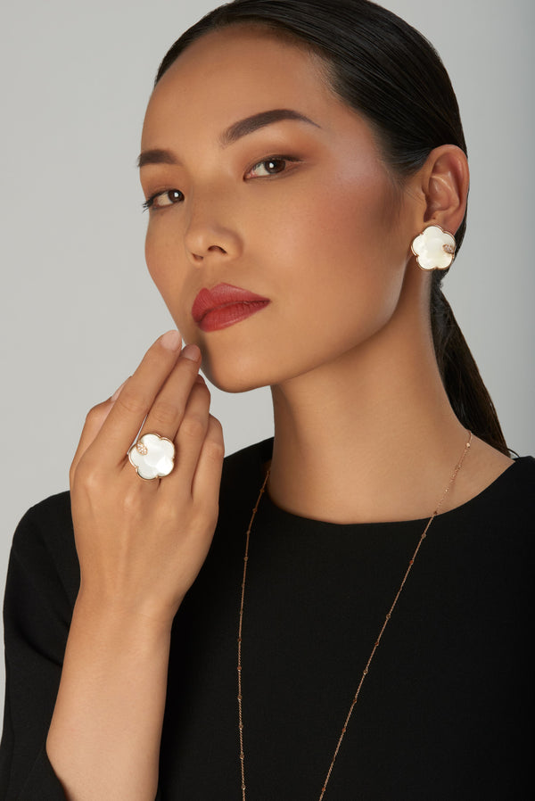 Necklace in 18k rose gold with earrings and ring from Pasquale Bruni's Ton Joli collection