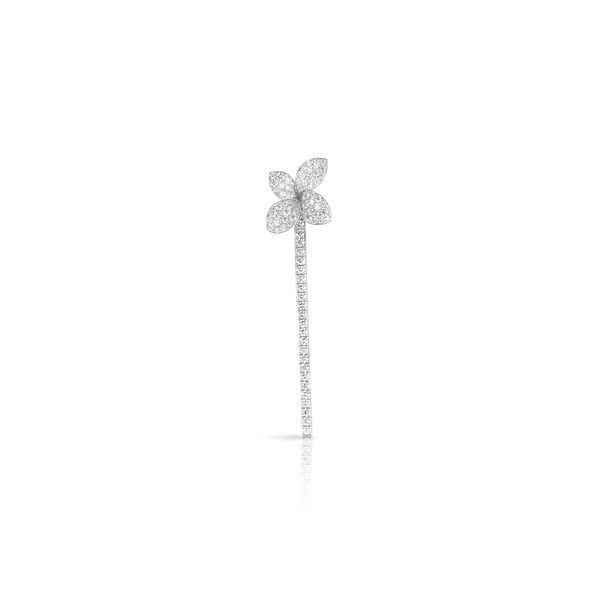 Single Earring in 18k White Gold with Diamonds.