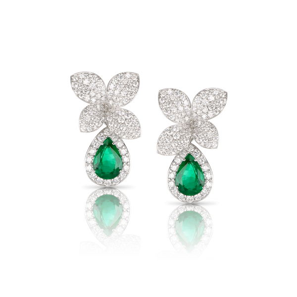 Earrings in 18k White Gold with Emerald and Diamonds.
