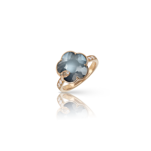 Ring in 18k Rose Gold with Lunar Night Blue gem and Diamonds.