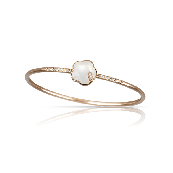 Bracelet in 18k Rose Gold with Pearl of the Moon gem and Diamonds.