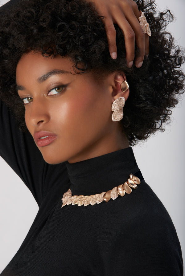 Ear cuff, earrings and Collier Combination in 18k Rose Gold with White and Champagne Diamonds on model