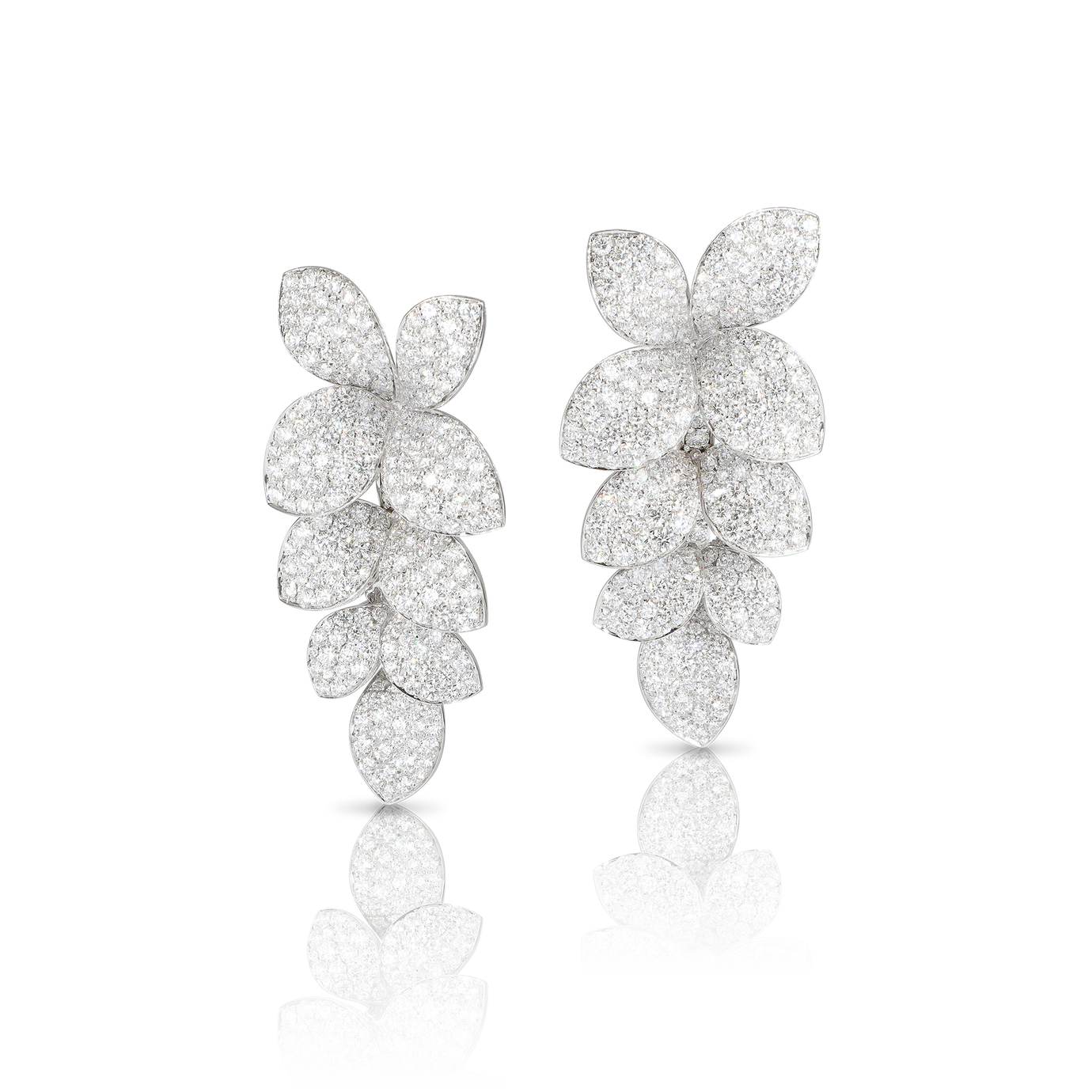 Earrings in 18k White Gold with Diamonds.