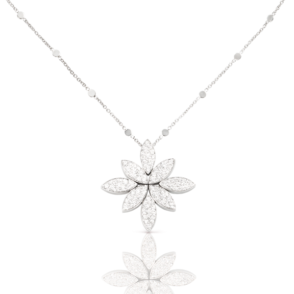 Necklace in 18k White Gold with White Diamonds.
