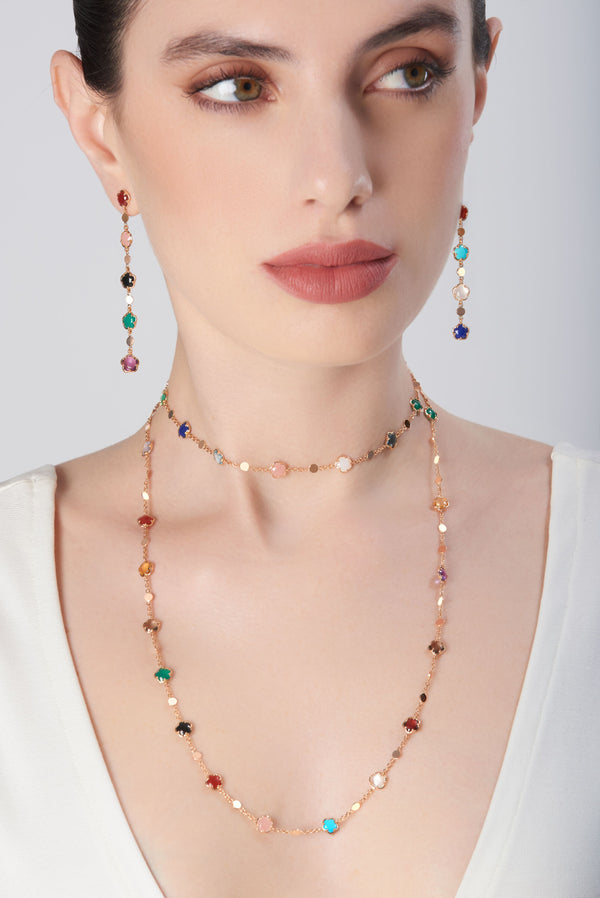 Figlia dei fiori sautoir and earrings in 18k rose gold with multicolor gemstones and diamonds on model