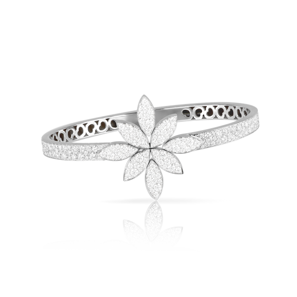 Bracelet in 18k White Gold with White Diamonds.