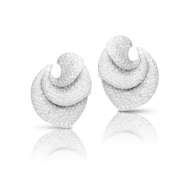 Earrings in 18k White Gold with White Diamonds.