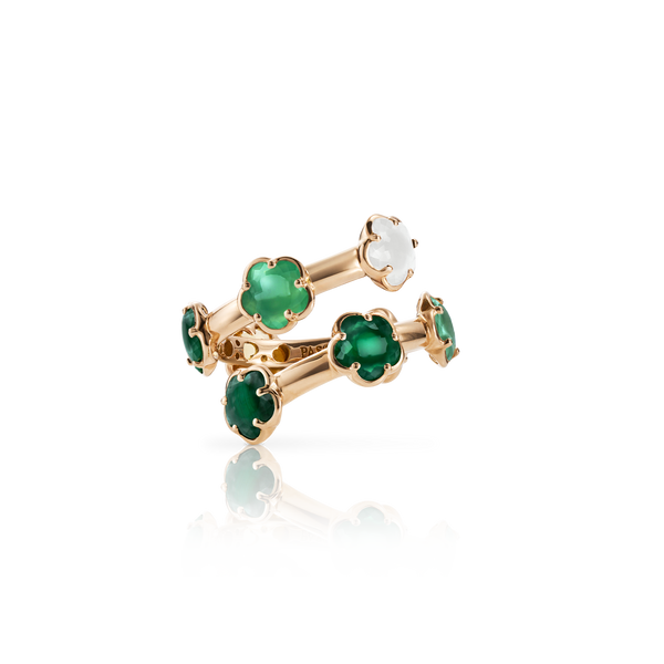 Ring in 18k Rose Gold with Green Gems and Diamond.