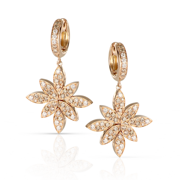 Dangle Earrings in 18k Rose Gold with Diamonds.