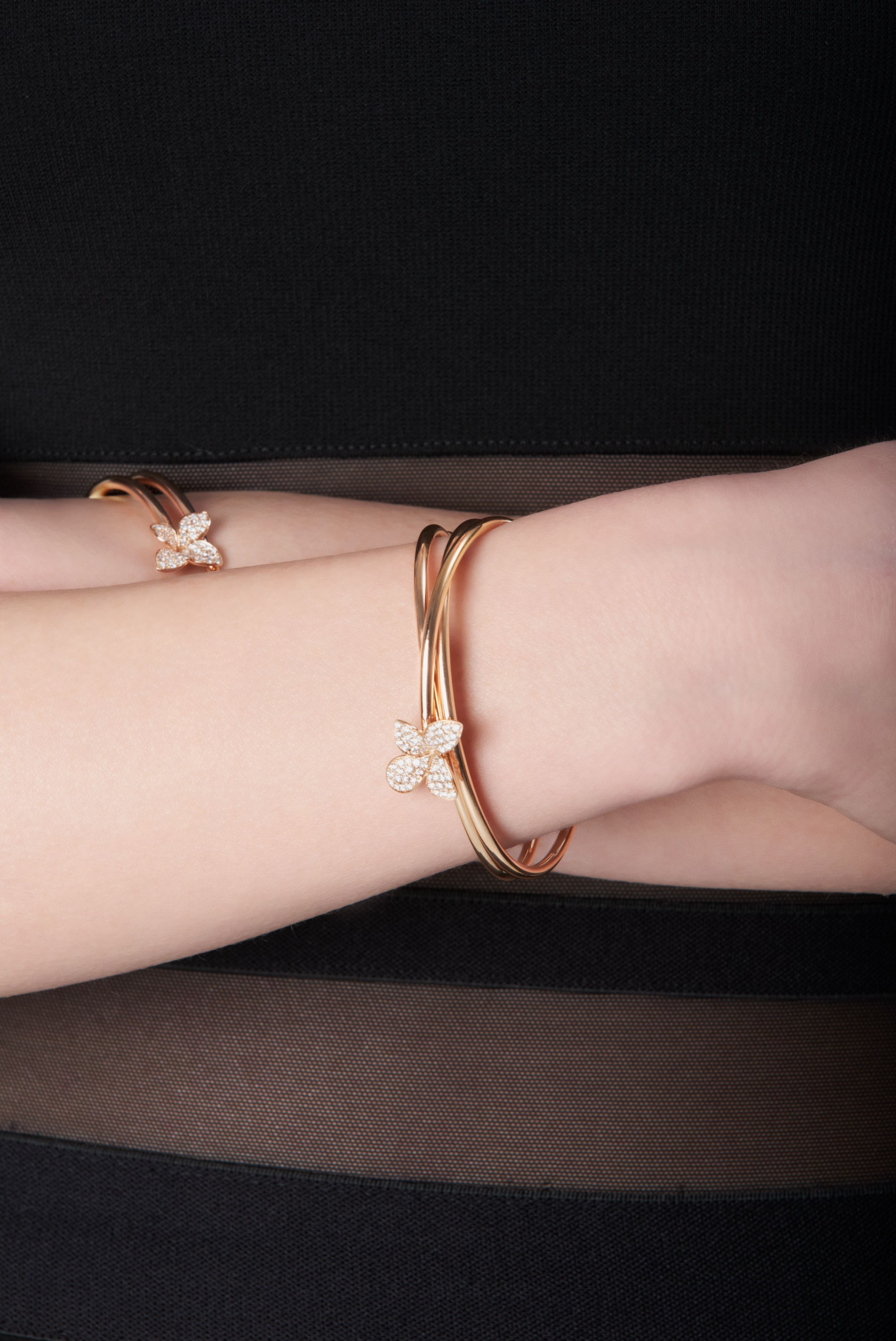 Bracelet in 18k Rose Gold with Diamonds on model