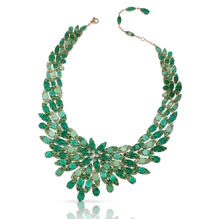 Collier in 18k Rose Gold with green precious gemstones and White Diamonds.