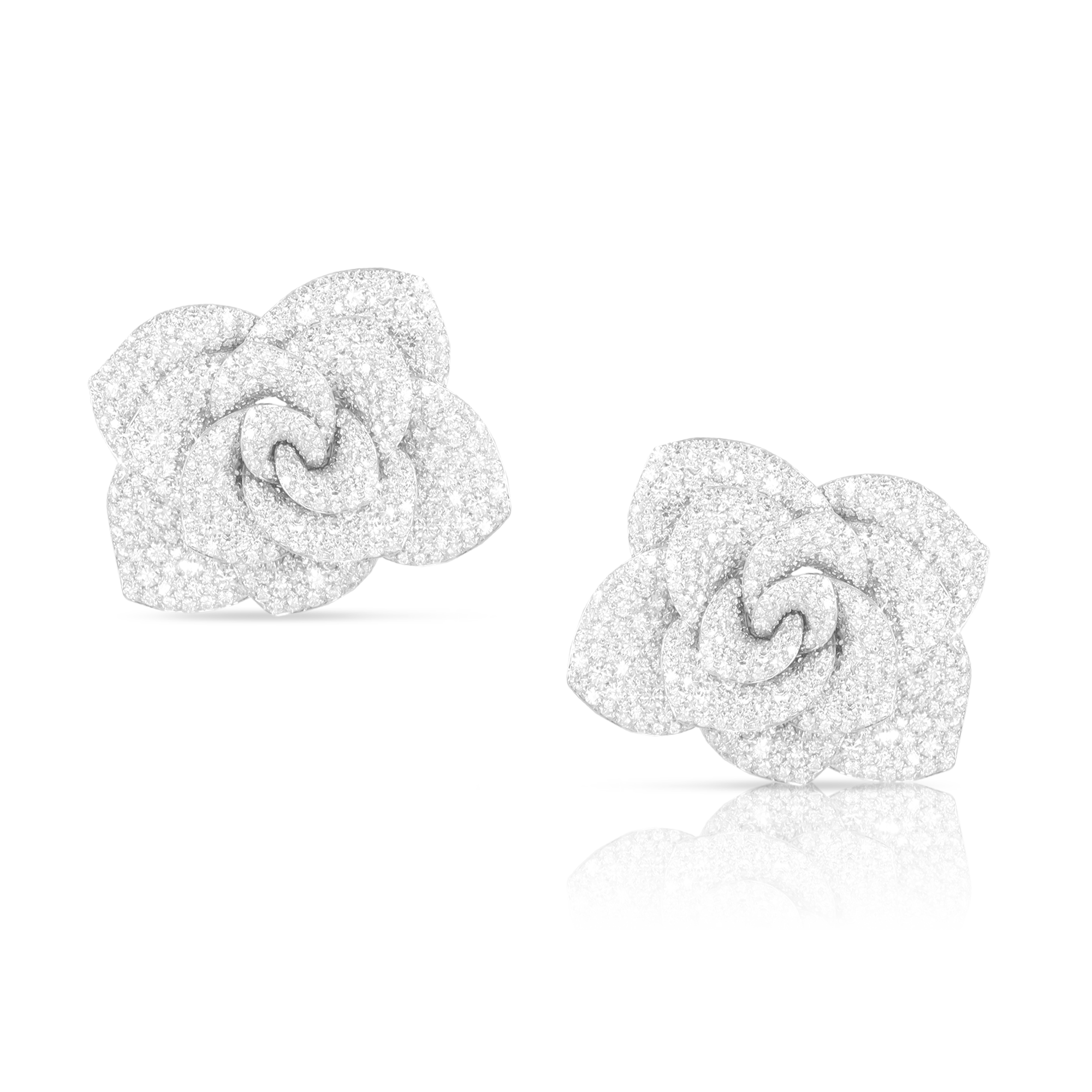 Earrings in 18k White Gold with White Diamonds.