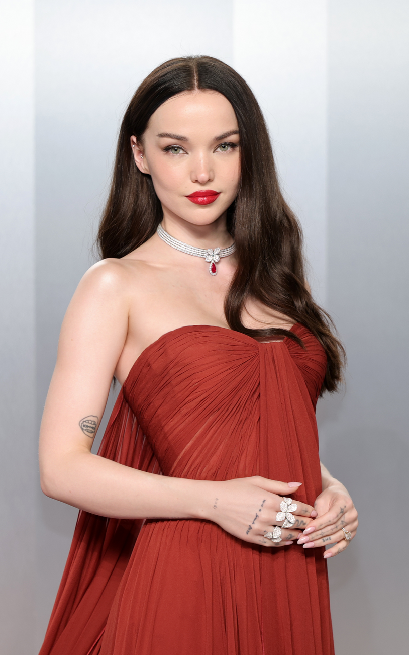 Dove Cameron at Vanity Fair Oscar Party with Giardini Segreti and Heart to Earth collection