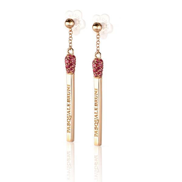 Earrings in 18k rose gold with rubies