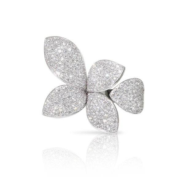 Five Leaves Flower Ring in 18k White Gold with Diamonds.