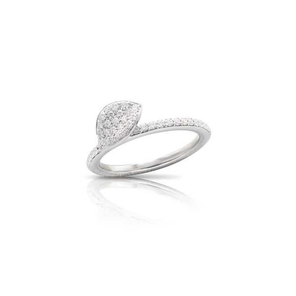 Rings in 18k White Gold with White Diamonds.