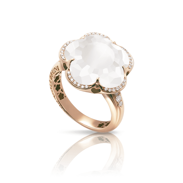 Ring in 18k Rose Gold with Milky Quartz and Diamonds.