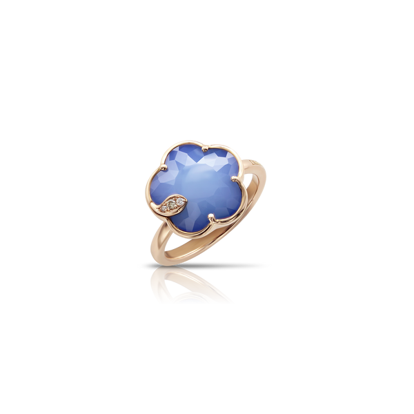 Ring in 18k Rose Gold with Blue Moon and Diamonds.