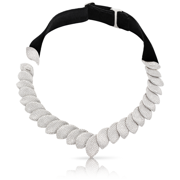 Collier Combination in 18k White Gold and Velvet with Diamonds.