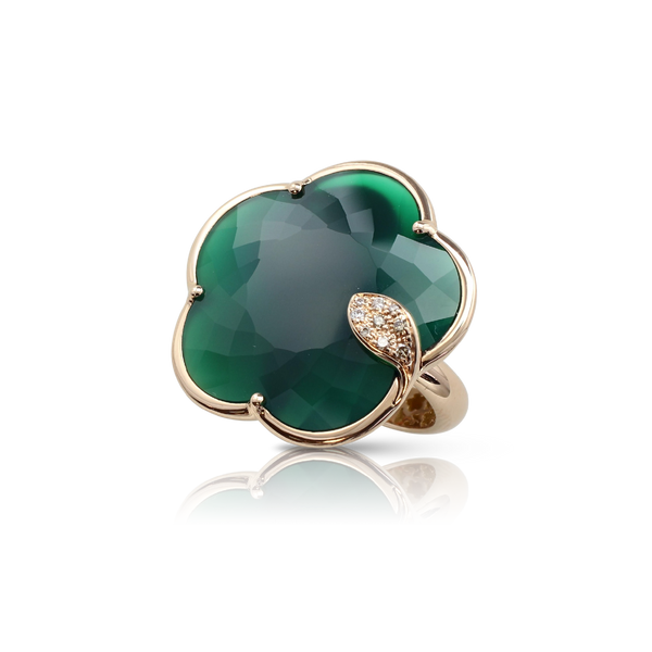 Ring in 18k Rose Gold with Green Agate and Diamonds.
